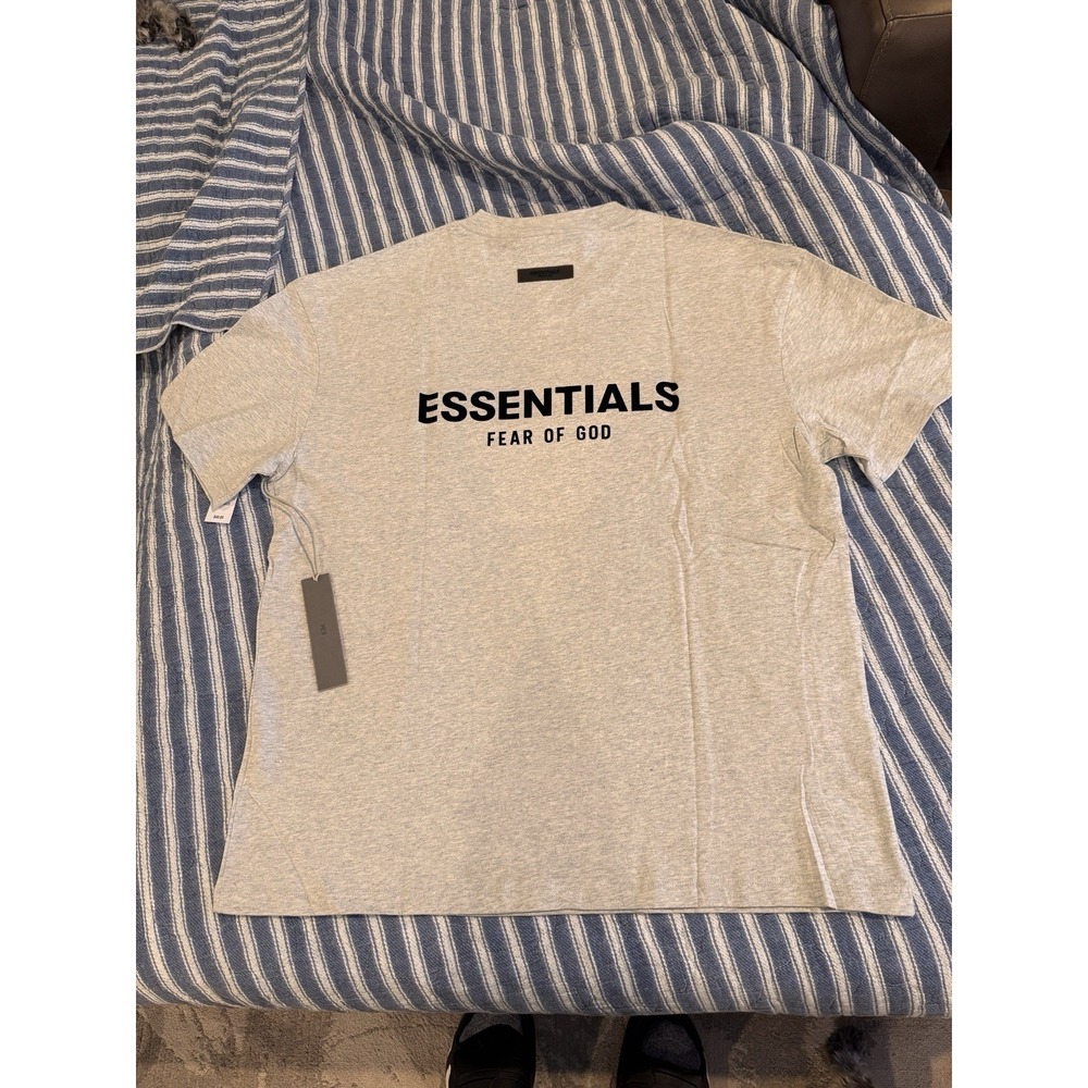Size M- Fear of God Essentials T-shirt Light Oatmeal Medium